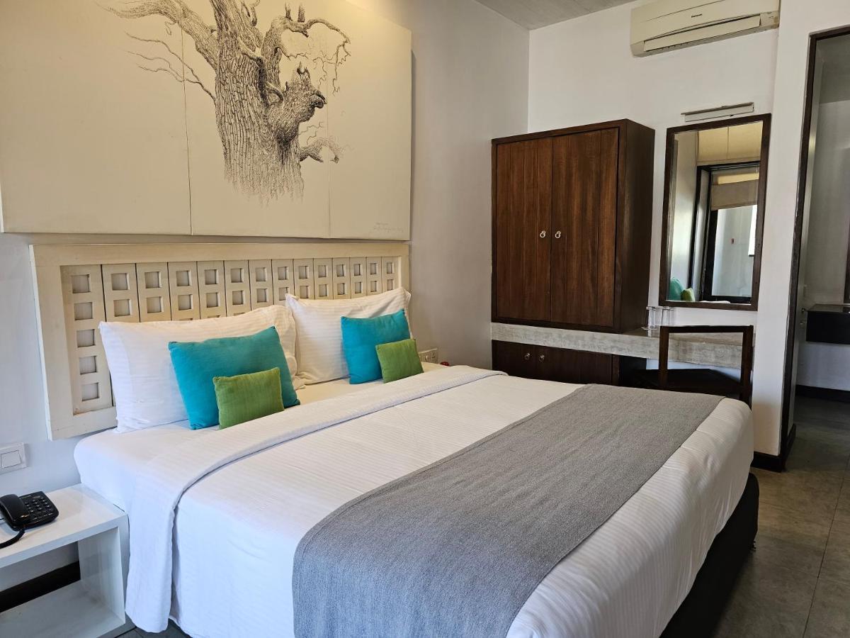 City Beds Negombo Bagian luar foto
