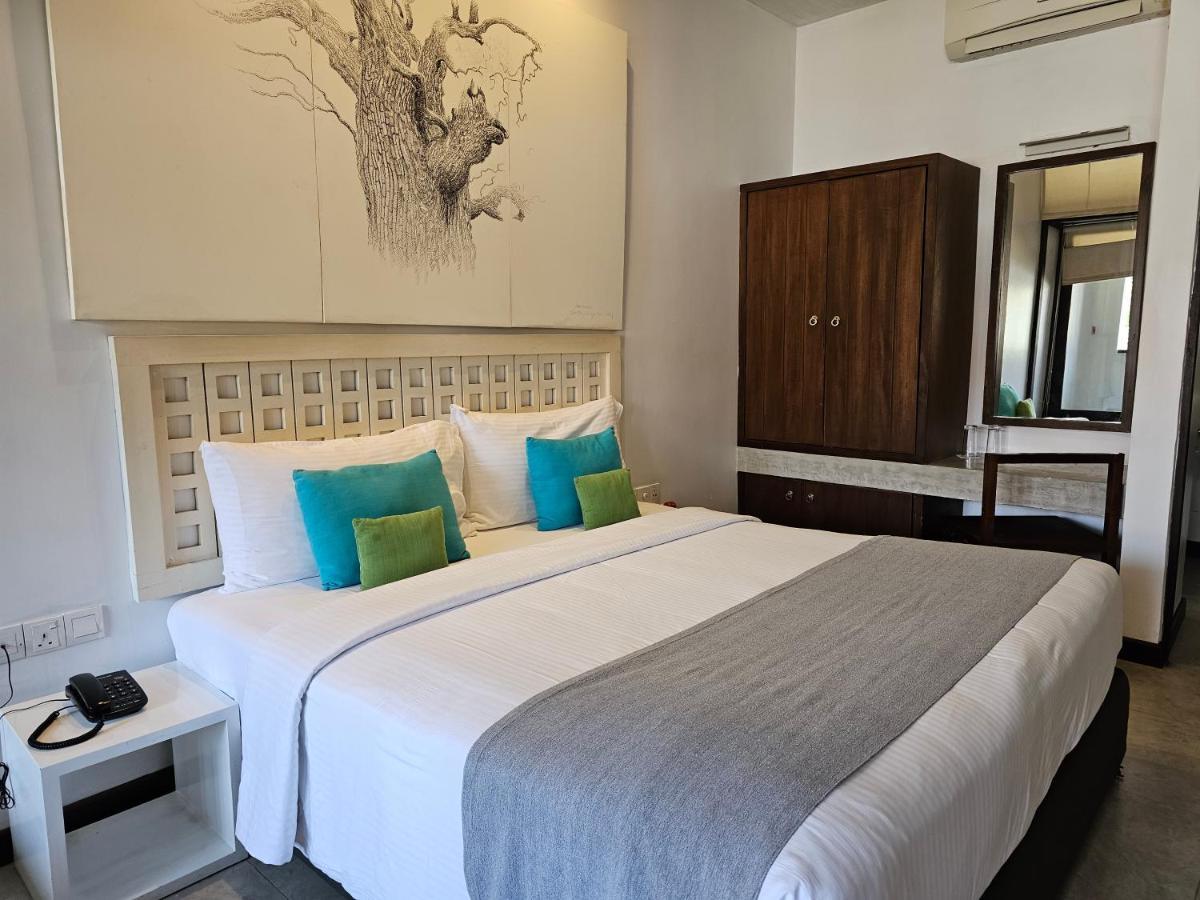 City Beds Negombo Bagian luar foto