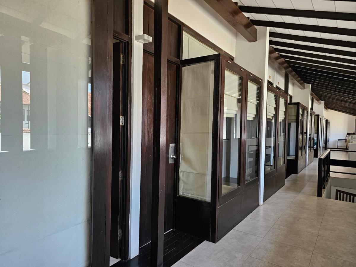 City Beds Negombo Bagian luar foto