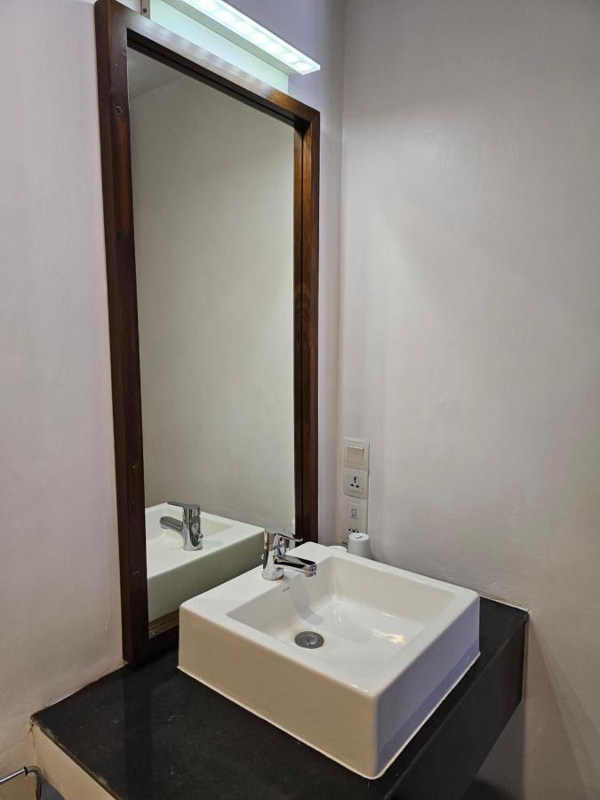 City Beds Negombo Bagian luar foto